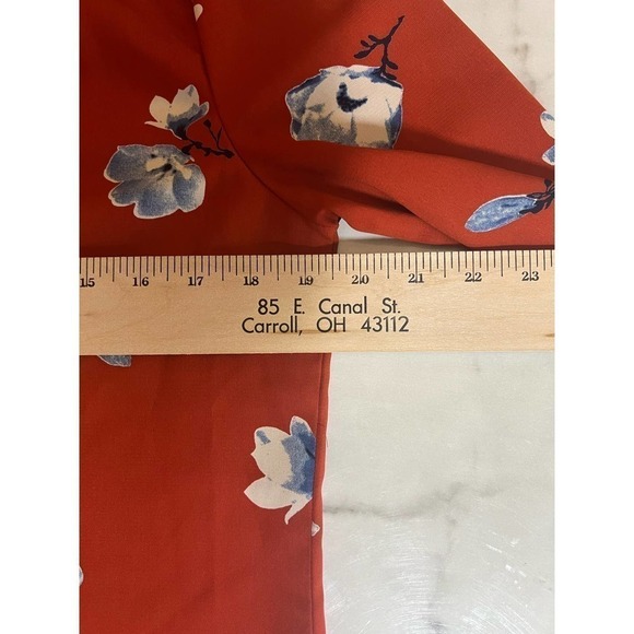 3/$27 Hinge V-Neck Blouse, 3-Quarter Sleeves, Floral in Orange, Small - Picture 6 of 8